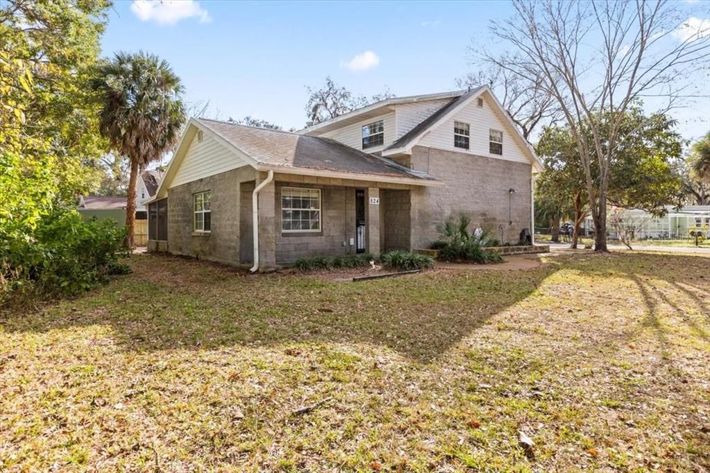 For Sale: $279,900 (3 beds, 2 baths, 1496 Square Feet)