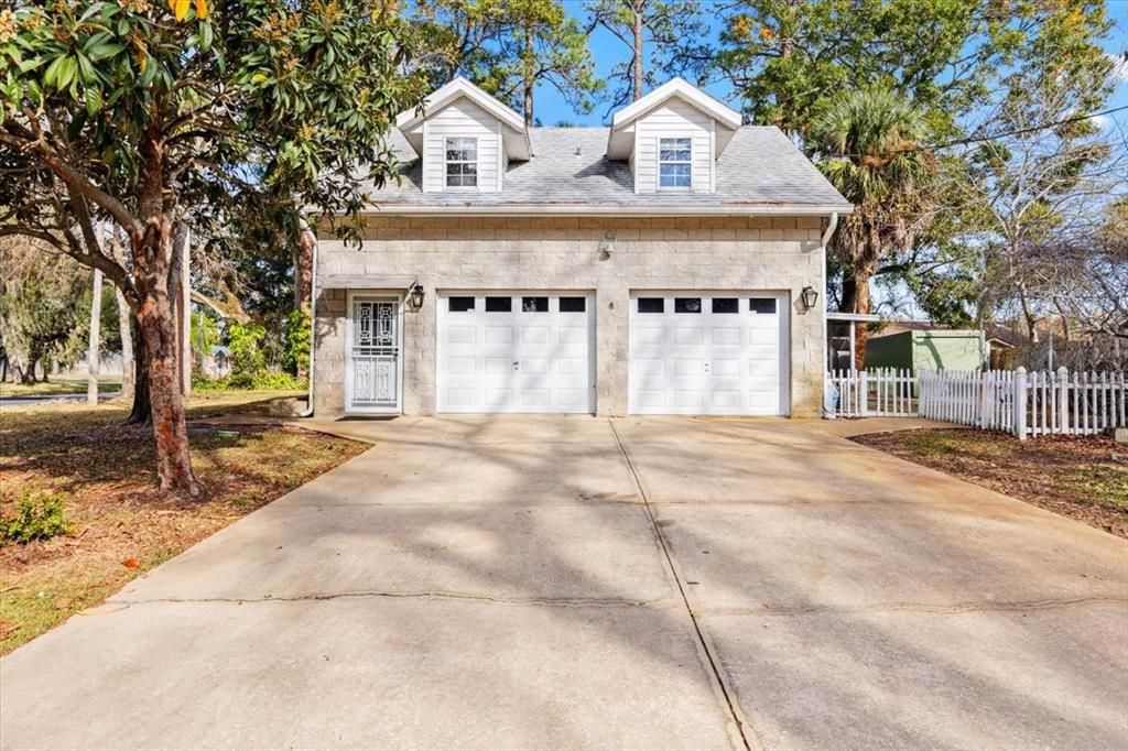 For Sale: $279,900 (3 beds, 2 baths, 1496 Square Feet)