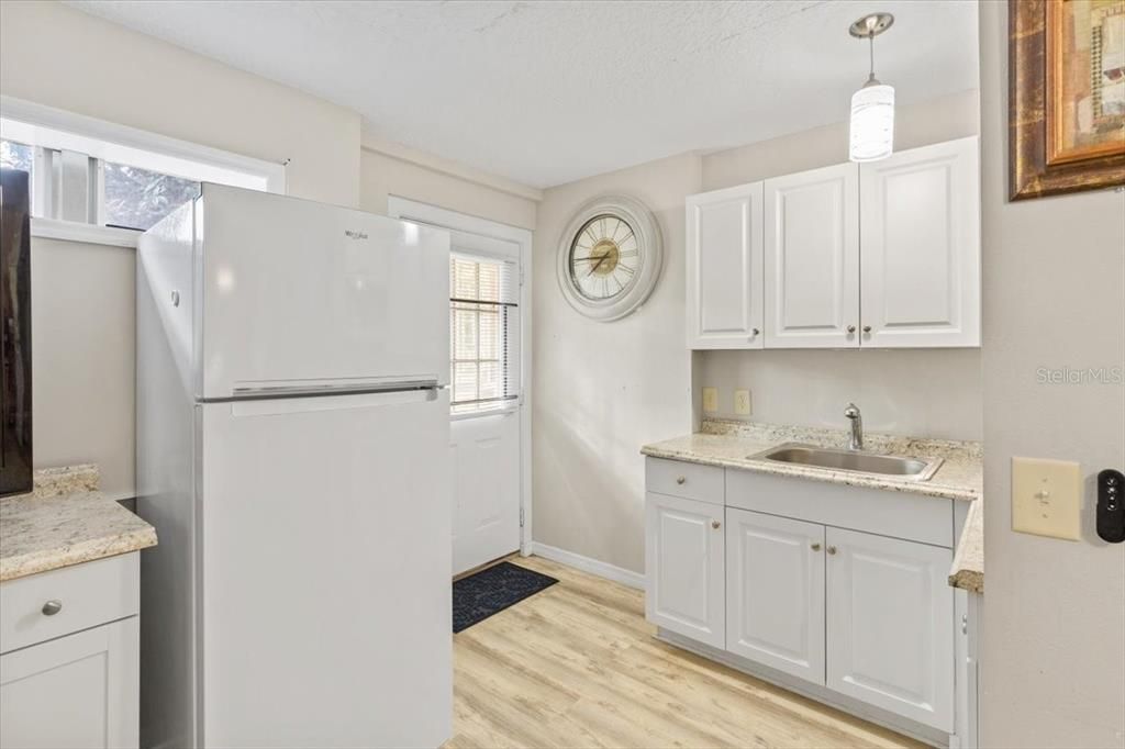 For Sale: $279,900 (3 beds, 2 baths, 1496 Square Feet)