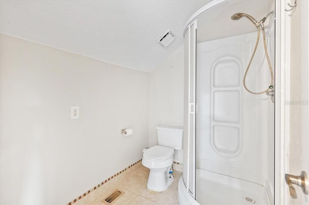 For Sale: $279,900 (3 beds, 2 baths, 1496 Square Feet)