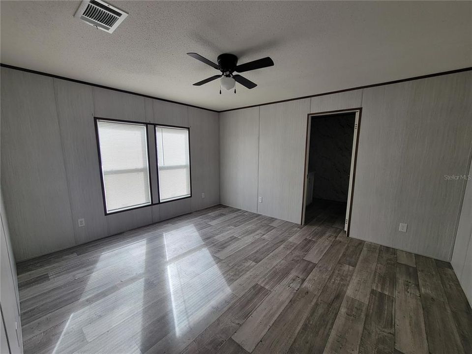 В аренду: $1,295 (3 спален, 2 ванн, 1216 Квадратных фут)