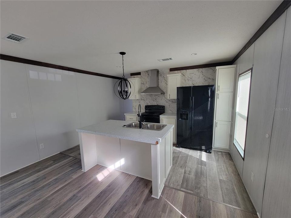 В аренду: $1,295 (3 спален, 2 ванн, 1216 Квадратных фут)