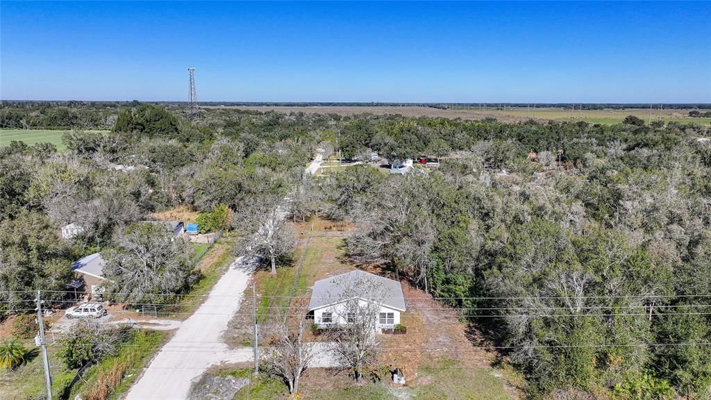 For Sale: $215,500 (3 beds, 1 baths, 952 Square Feet)