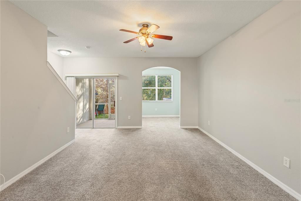 En Venta: $250,000 (2 camas, 2 baños, 1660 Pies cuadrados)