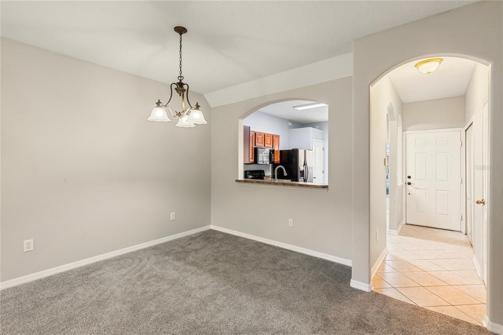 En Venta: $250,000 (2 camas, 2 baños, 1660 Pies cuadrados)