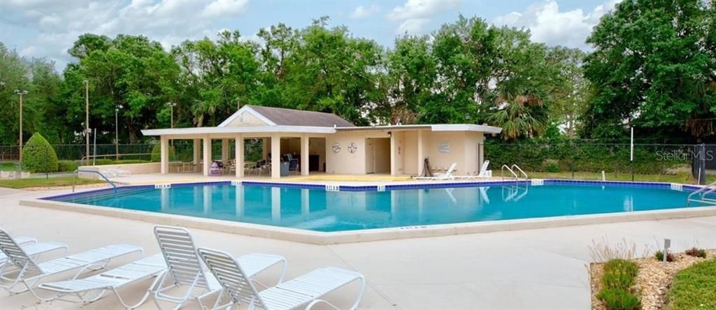 待售: $125,000 (2 贝兹, 2 浴室, 1099 平方英尺)