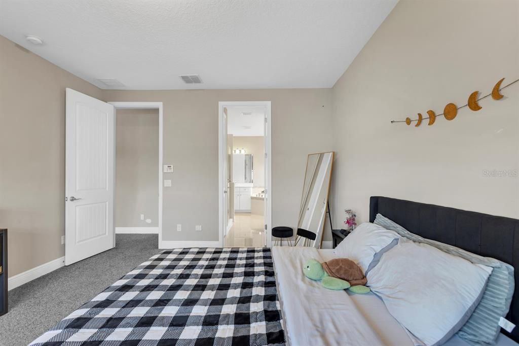 En Venta: $980,000 (6 camas, 5 baños, 4694 Pies cuadrados)