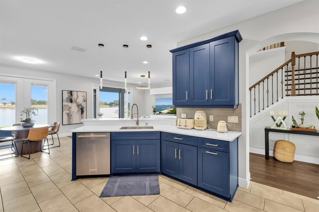 En Venta: $980,000 (6 camas, 5 baños, 4694 Pies cuadrados)