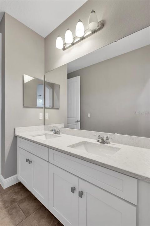 En Venta: $980,000 (6 camas, 5 baños, 4694 Pies cuadrados)