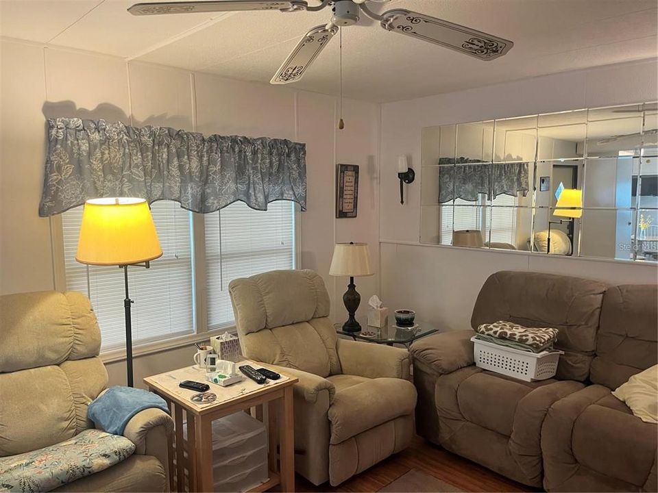 En Venta: $90,000 (2 camas, 1 baños, 672 Pies cuadrados)