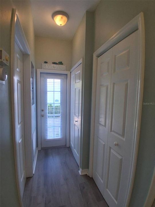 出租: $3,200 (1 贝兹, 1 浴室, 760 平方英尺)