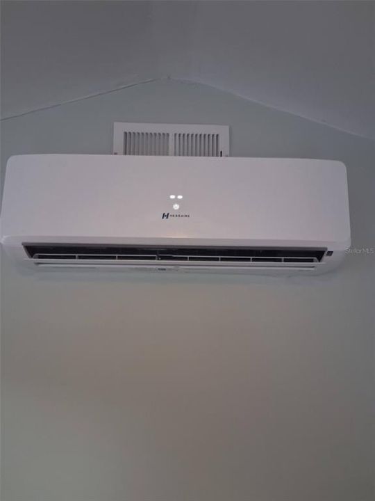 出租: $3,200 (1 贝兹, 1 浴室, 760 平方英尺)