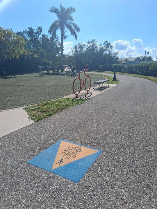 出租: $3,200 (1 贝兹, 1 浴室, 760 平方英尺)