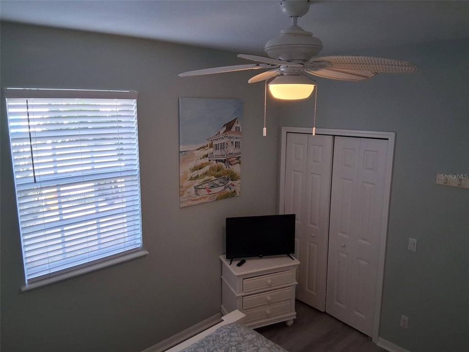 出租: $3,200 (1 贝兹, 1 浴室, 760 平方英尺)