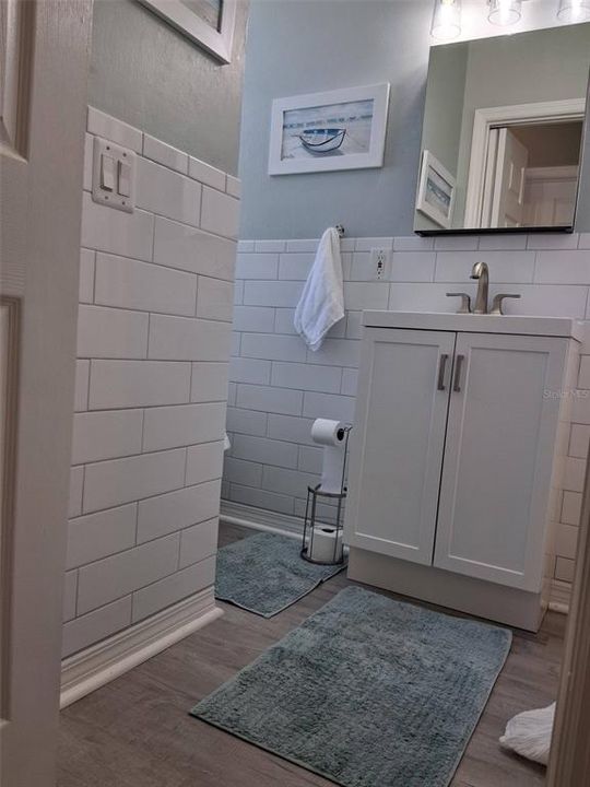 出租: $3,200 (1 贝兹, 1 浴室, 760 平方英尺)