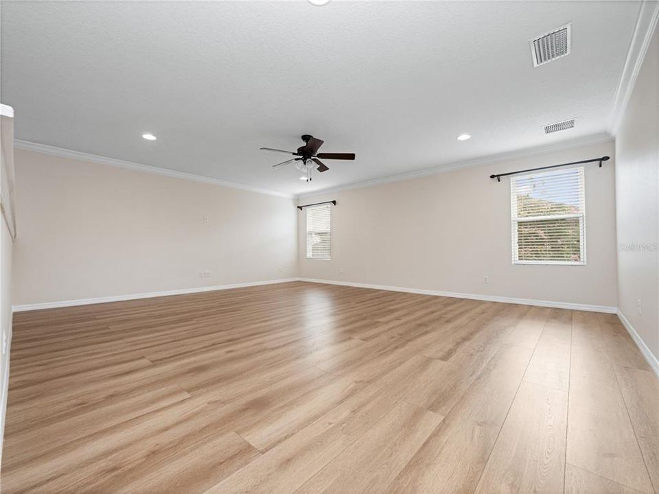 For Sale: $799,900 (4 beds, 4 baths, 3871 Square Feet)