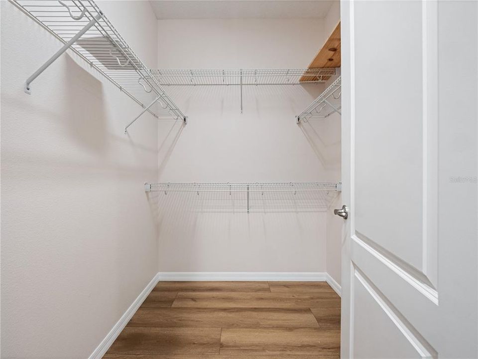 For Sale: $799,900 (4 beds, 4 baths, 3871 Square Feet)