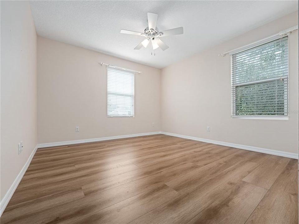 For Sale: $799,900 (4 beds, 4 baths, 3871 Square Feet)