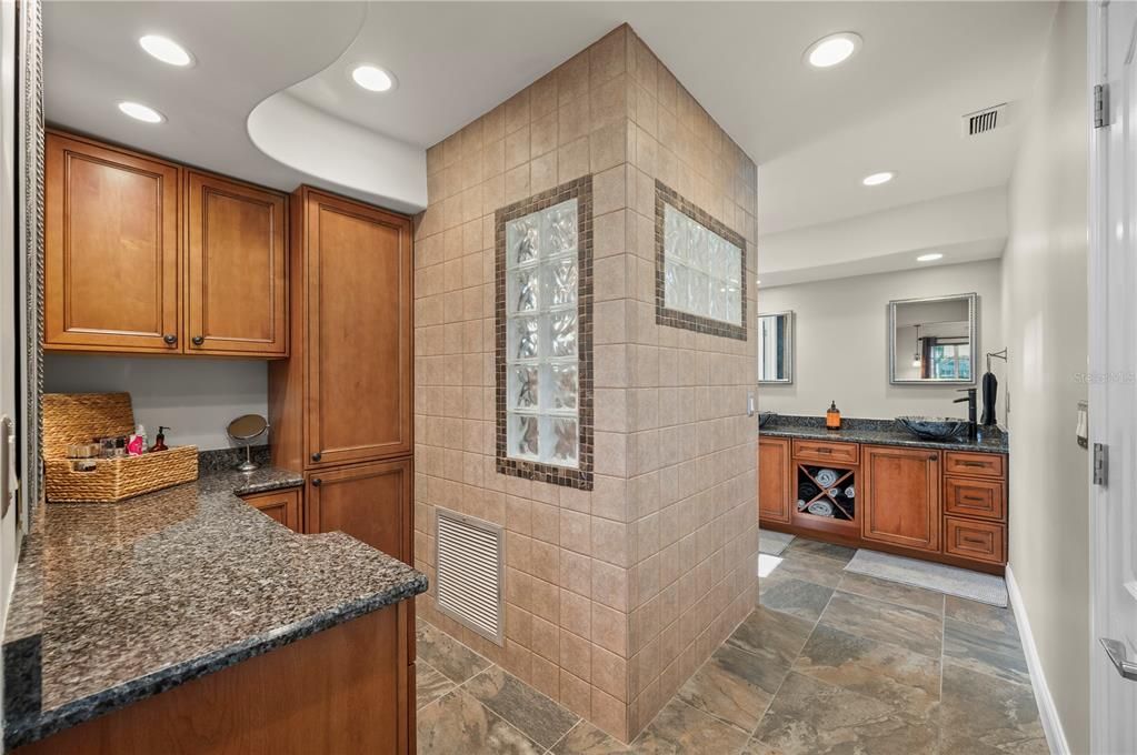 For Sale: $599,000 (3 beds, 2 baths, 2061 Square Feet)