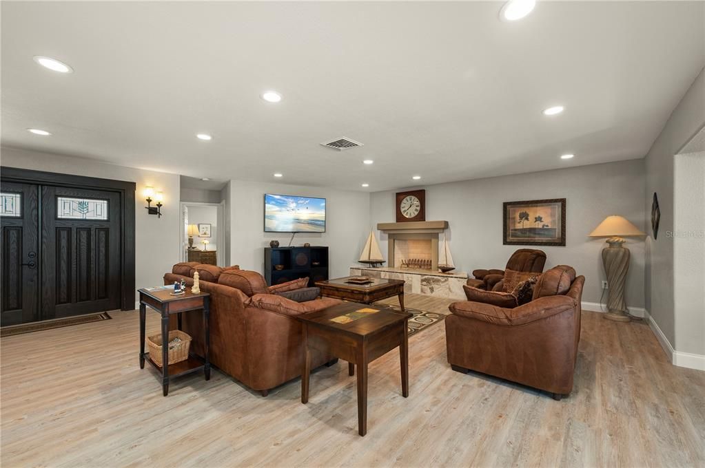 For Sale: $599,000 (3 beds, 2 baths, 2061 Square Feet)