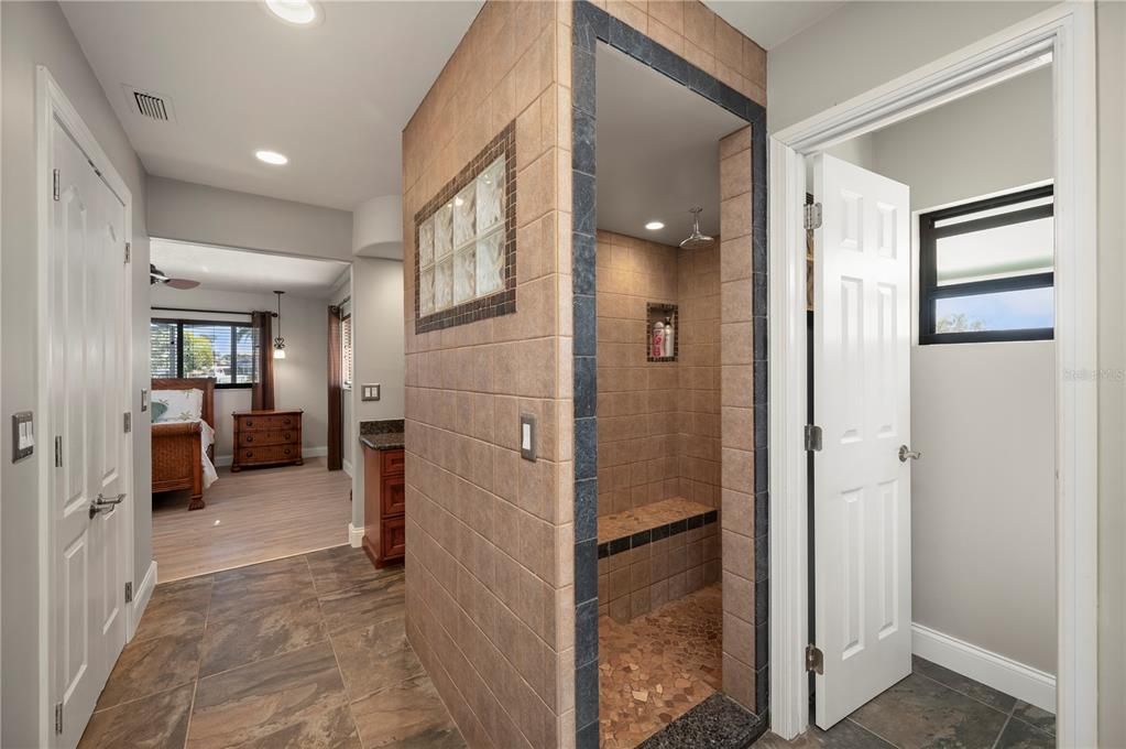 For Sale: $599,000 (3 beds, 2 baths, 2061 Square Feet)