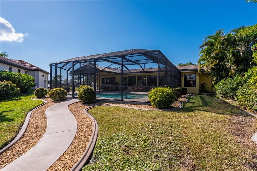 For Sale: $599,000 (3 beds, 2 baths, 2061 Square Feet)