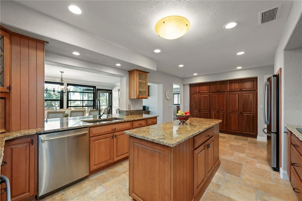 For Sale: $599,000 (3 beds, 2 baths, 2061 Square Feet)