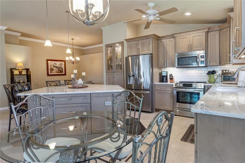 待售: $339,900 (3 贝兹, 2 浴室, 1713 平方英尺)