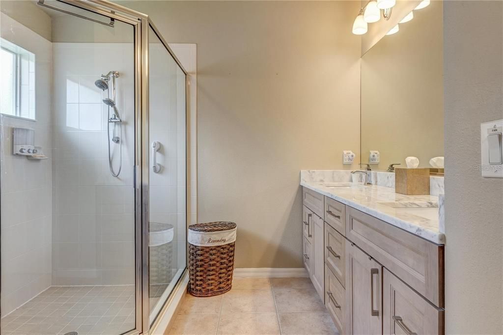 待售: $339,900 (3 贝兹, 2 浴室, 1713 平方英尺)