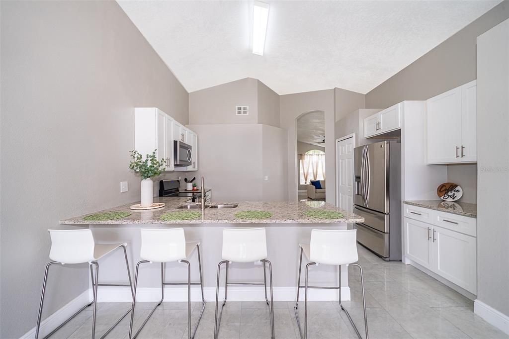 For Sale: $425,000 (4 beds, 3 baths, 1905 Square Feet)