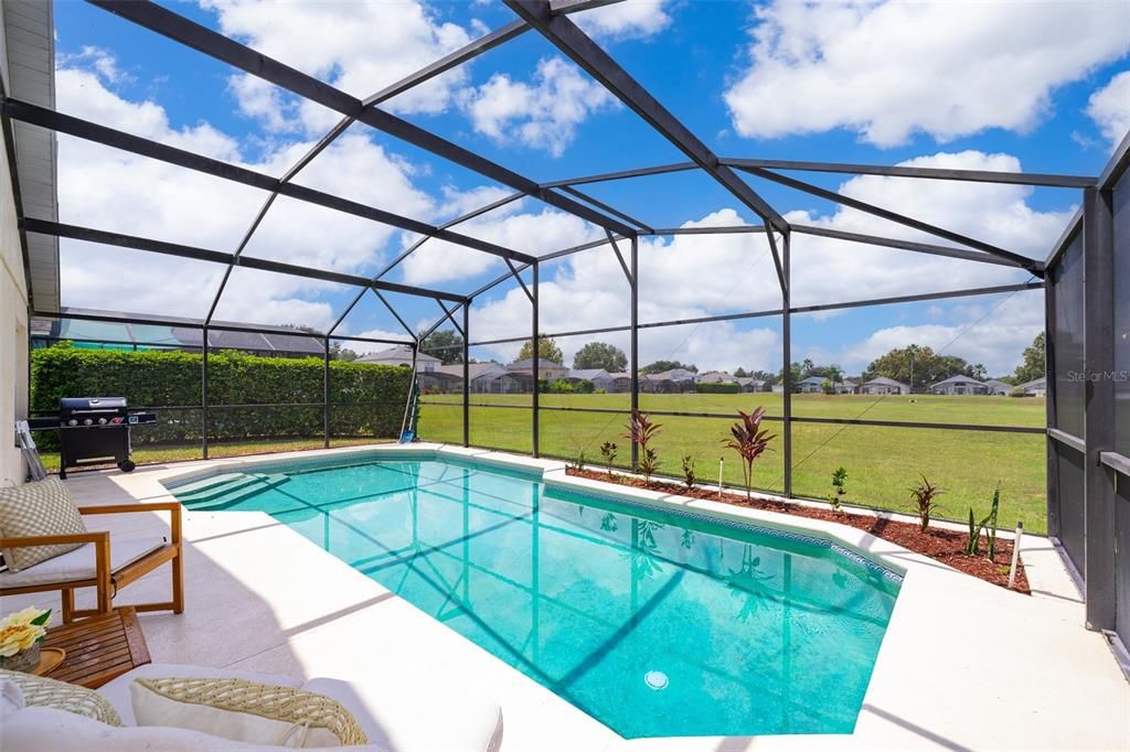 For Sale: $425,000 (4 beds, 3 baths, 1905 Square Feet)