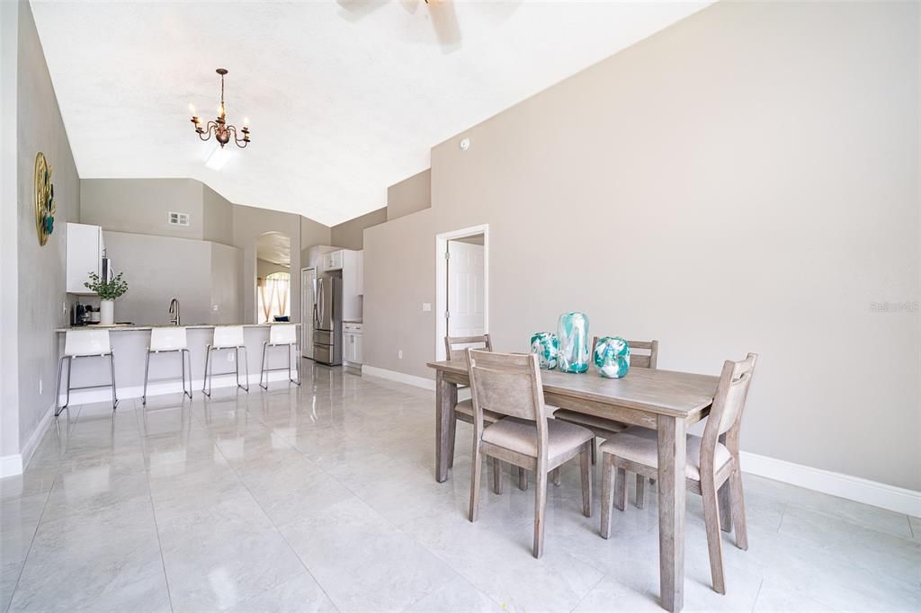 For Sale: $425,000 (4 beds, 3 baths, 1905 Square Feet)