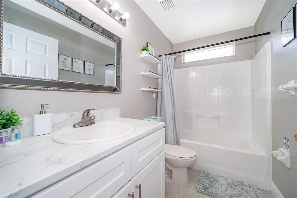 For Sale: $425,000 (4 beds, 3 baths, 1905 Square Feet)