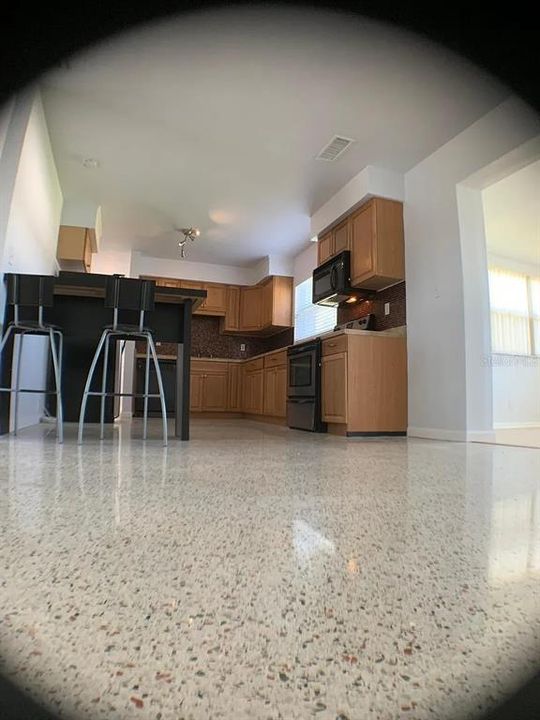 For Rent: $2,200 (2 beds, 2 baths, 1260 Square Feet)