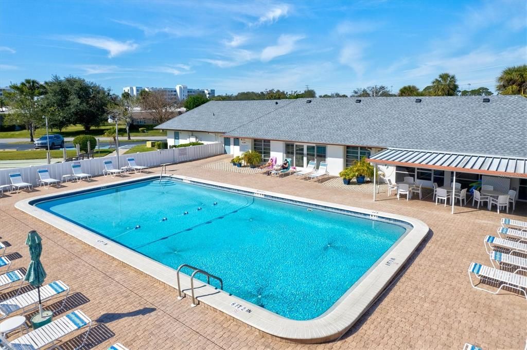 待售: $132,500 (2 贝兹, 1 浴室, 910 平方英尺)