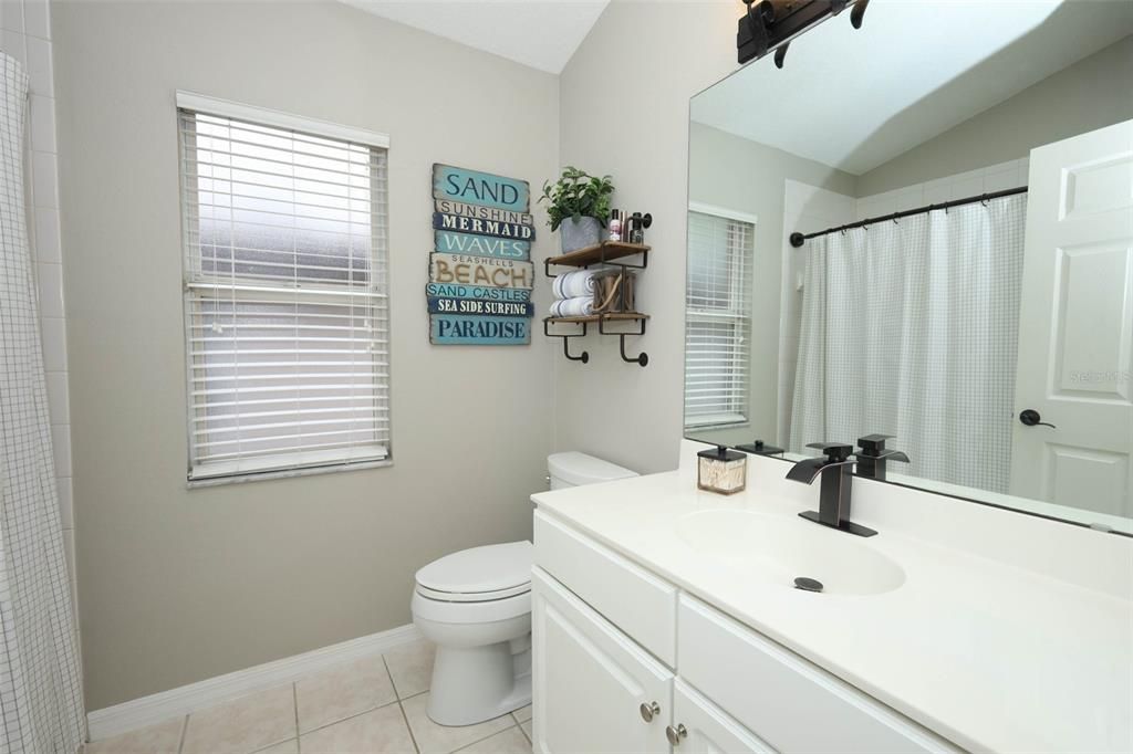 待售: $575,000 (3 贝兹, 2 浴室, 1816 平方英尺)