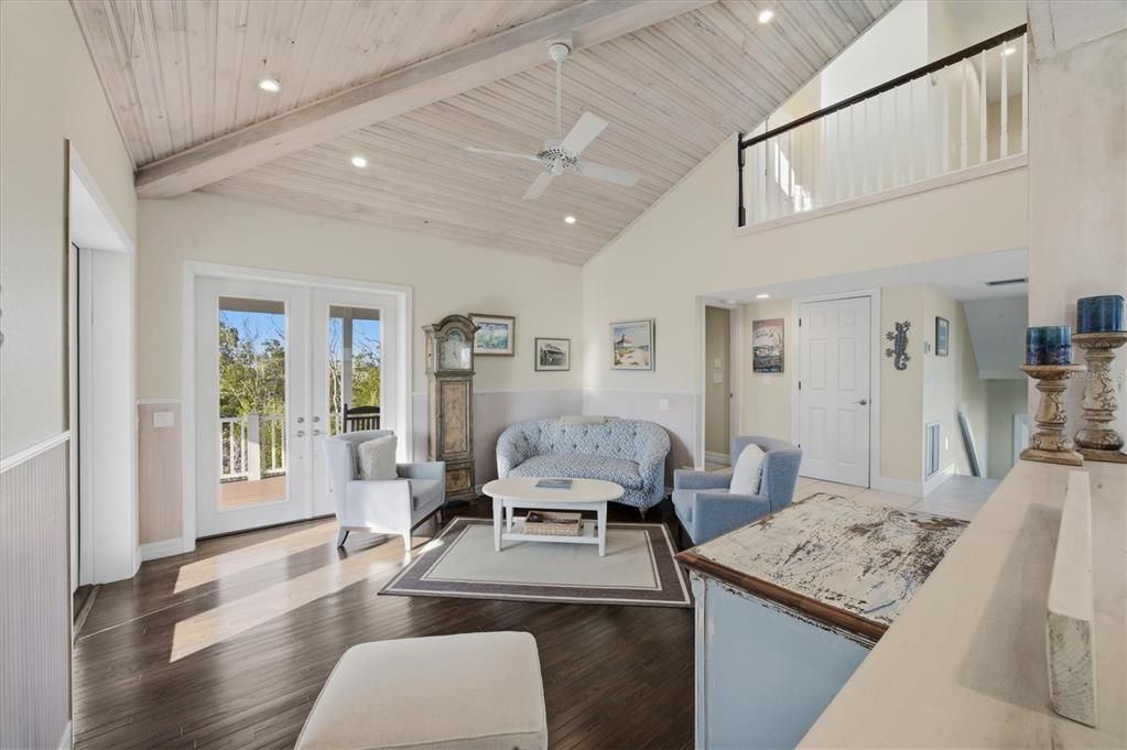 待售: $4,500,000 (4 贝兹, 2 浴室, 2648 平方英尺)