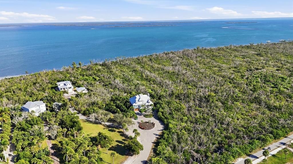 待售: $4,500,000 (4 贝兹, 2 浴室, 2648 平方英尺)