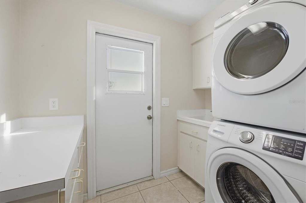 待售: $4,500,000 (4 贝兹, 2 浴室, 2648 平方英尺)