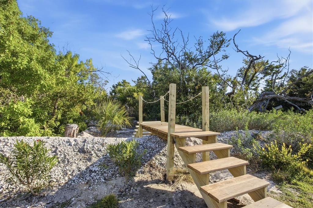 待售: $4,500,000 (4 贝兹, 2 浴室, 2648 平方英尺)