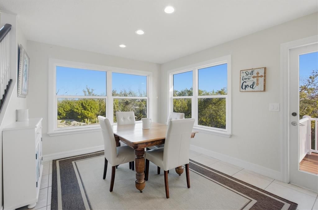 待售: $4,500,000 (4 贝兹, 2 浴室, 2648 平方英尺)