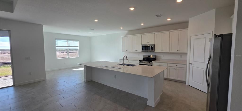 На продажу: $474,297 (3 спален, 3 ванн, 2444 Квадратных фут)