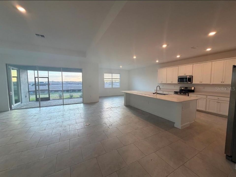 На продажу: $474,297 (3 спален, 3 ванн, 2444 Квадратных фут)