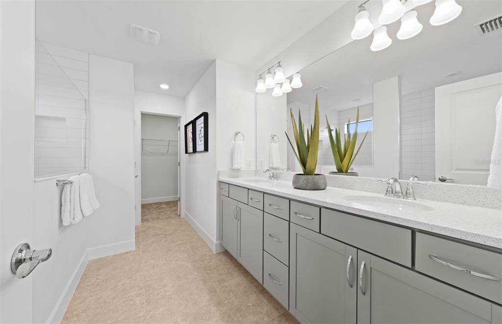 На продажу: $485,405 (5 спален, 2 ванн, 2615 Квадратных фут)