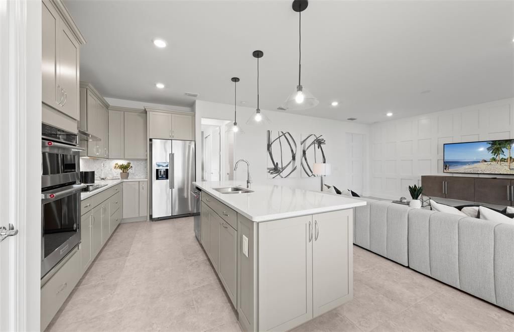 На продажу: $485,405 (5 спален, 2 ванн, 2615 Квадратных фут)