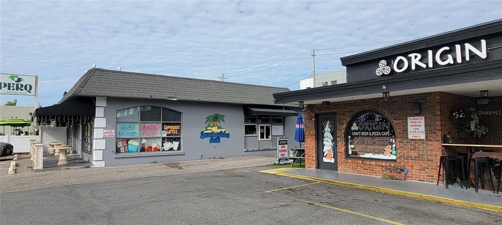 For Sale: $1,650,000 (0.39 acres)