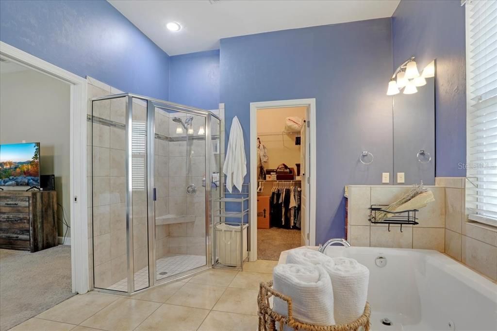 待售: $375,000 (4 贝兹, 2 浴室, 1902 平方英尺)