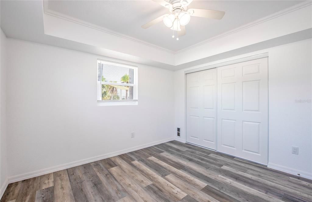 En Venta: $1,149,900 (12 camas, 0 baños, 2100 Pies cuadrados)