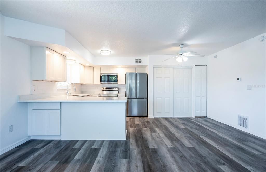 En Venta: $1,149,900 (12 camas, 0 baños, 2100 Pies cuadrados)