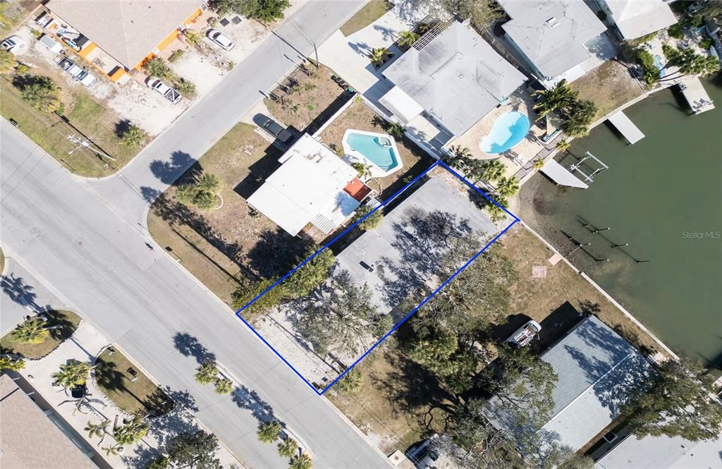 En Venta: $1,149,900 (12 camas, 0 baños, 2100 Pies cuadrados)